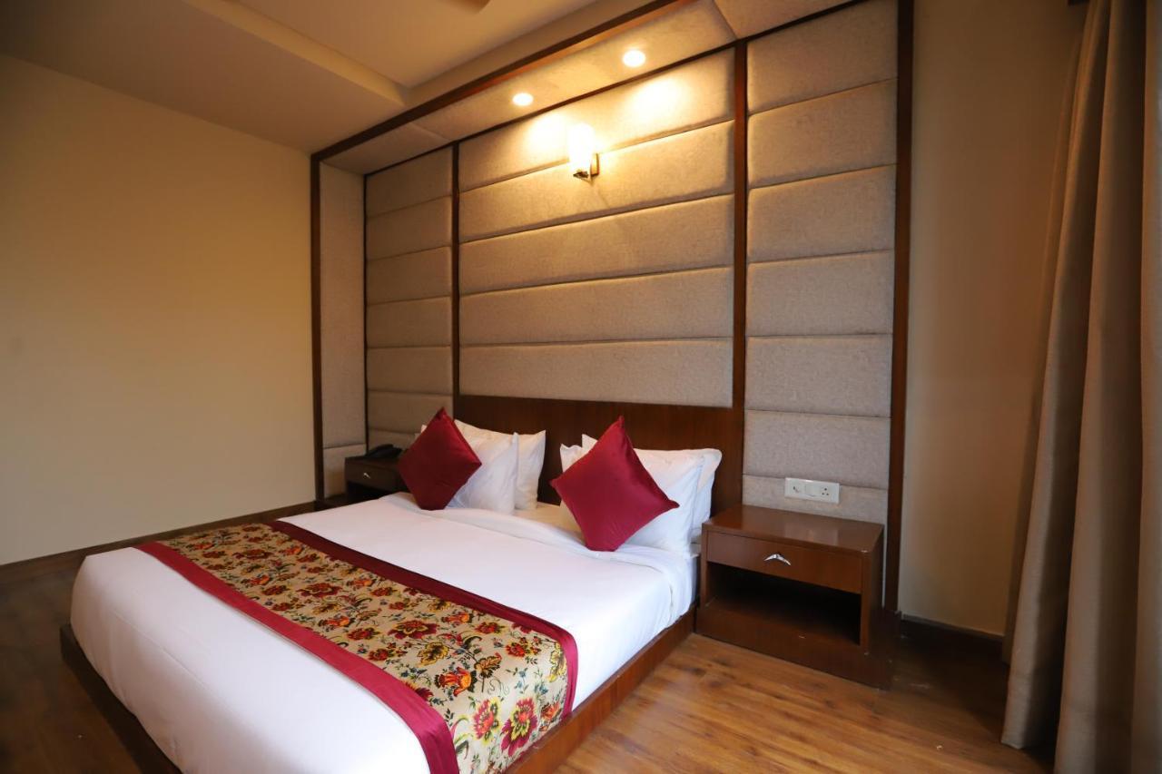Ip Royal Hotel - 新德里 外观 照片